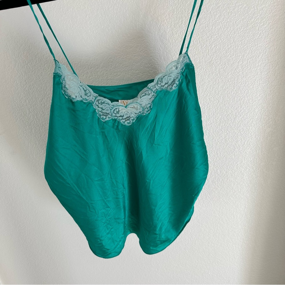 VS gold label 100% silk tank